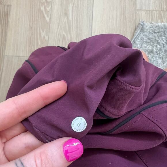 EUC Lululemon $118 On The Right Track Pants Maroon/Adobe Colorway - Picture 10 of 10
